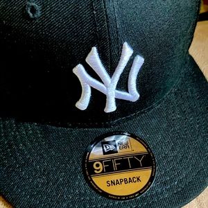 SnapBack clean fitted barley worn